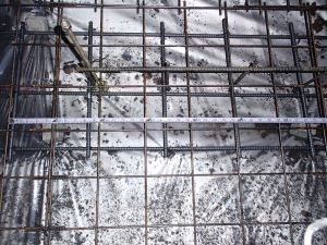 メッシュ筋と重要部分は13ミリ筋